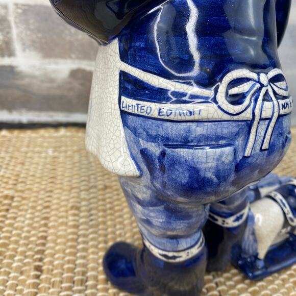 Limited Edition '97 Potting Shed Dedham Pottery Santa and Toys Ceramic Figurine - Picture 12 of 15